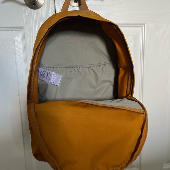 Fjällraven - Acorn Vardag Everyday Outdoor Backpack - Picture 12 of 14